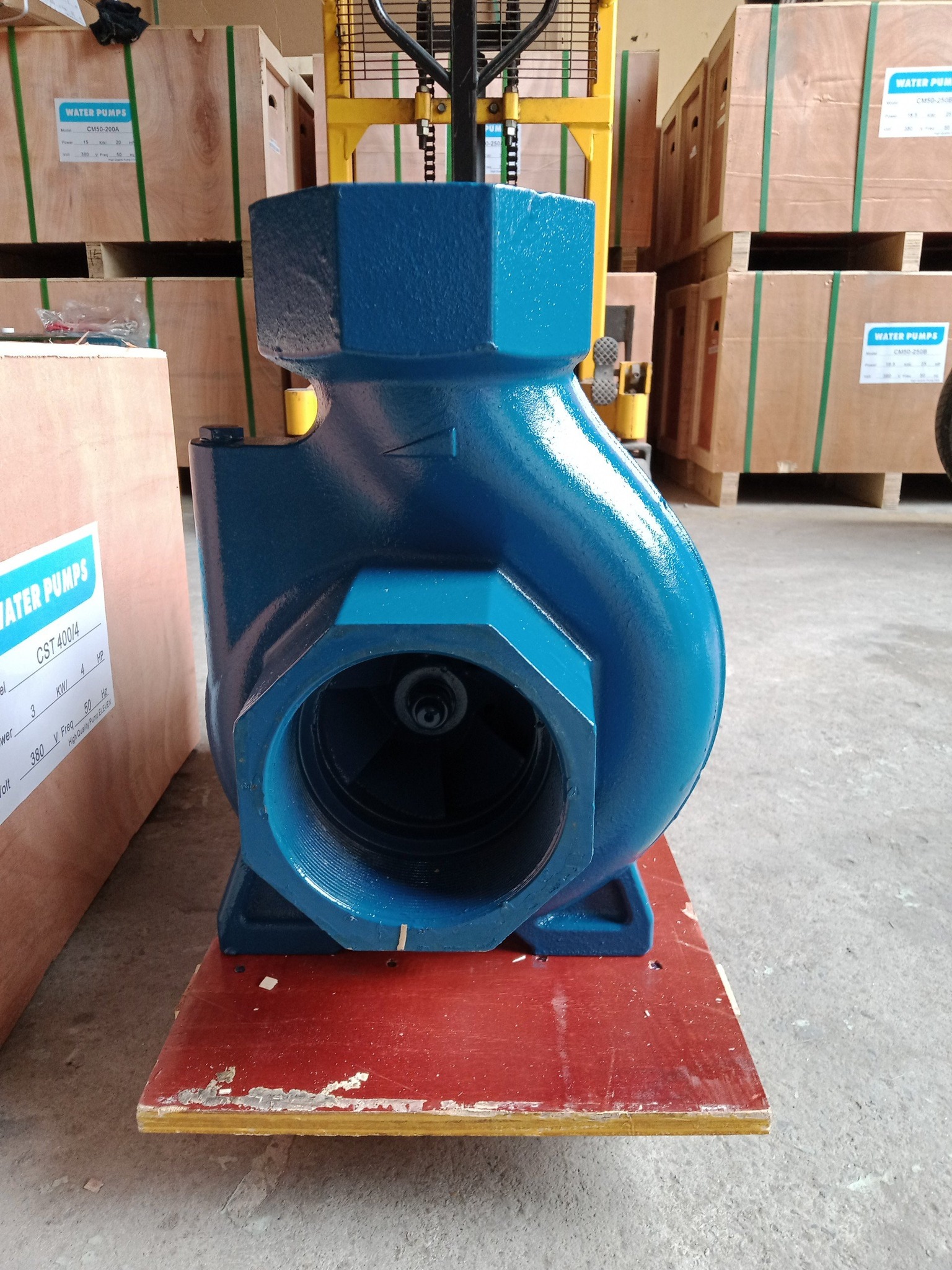 Máy bơm nước công nghiệp Máy bơm nước công nghiệp