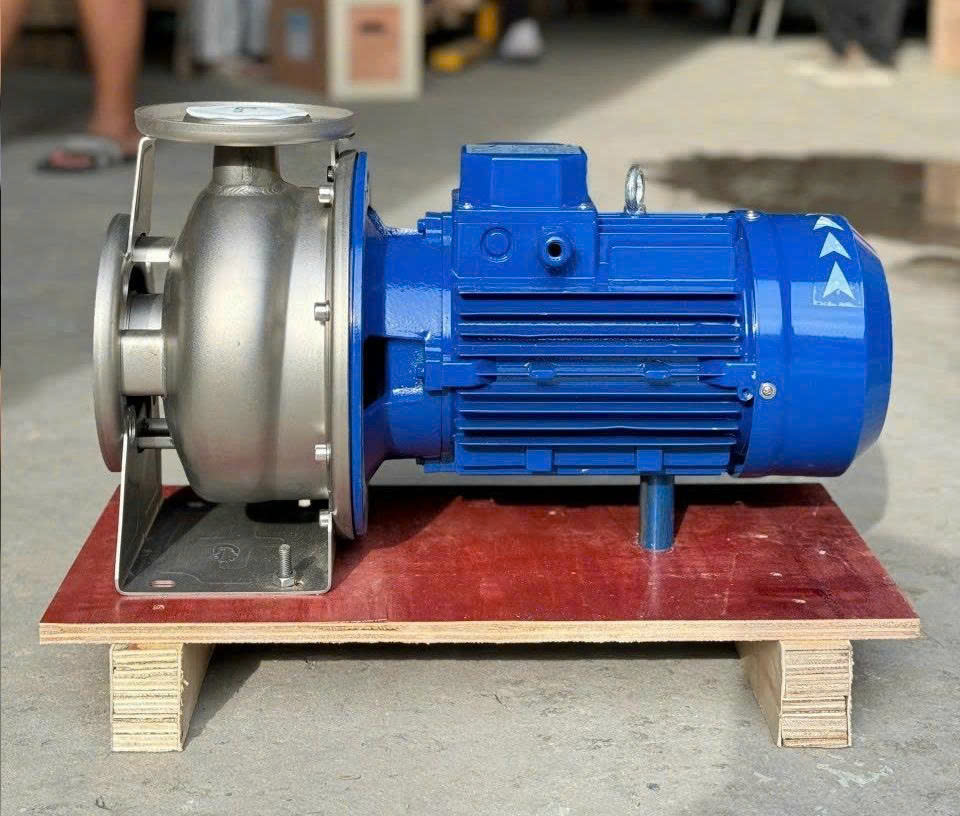 Máy bơm nước đầu inox Máy bơm nước đầu inox