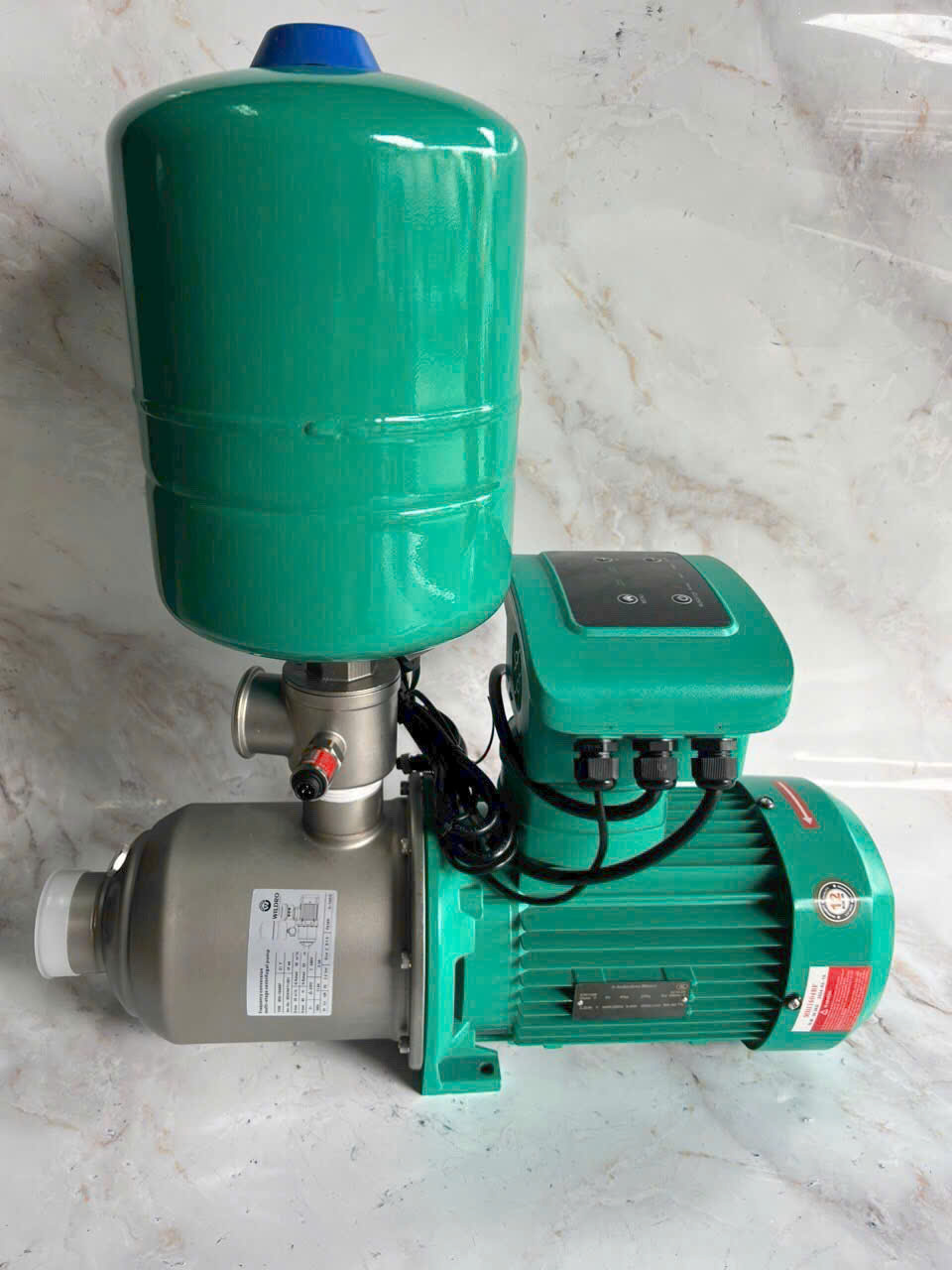 Bơm tăng áp biến tần CHIMPPRO MHI-1602BP Bơm tăng áp biến tần CHIMPPRO MHI-1602BP