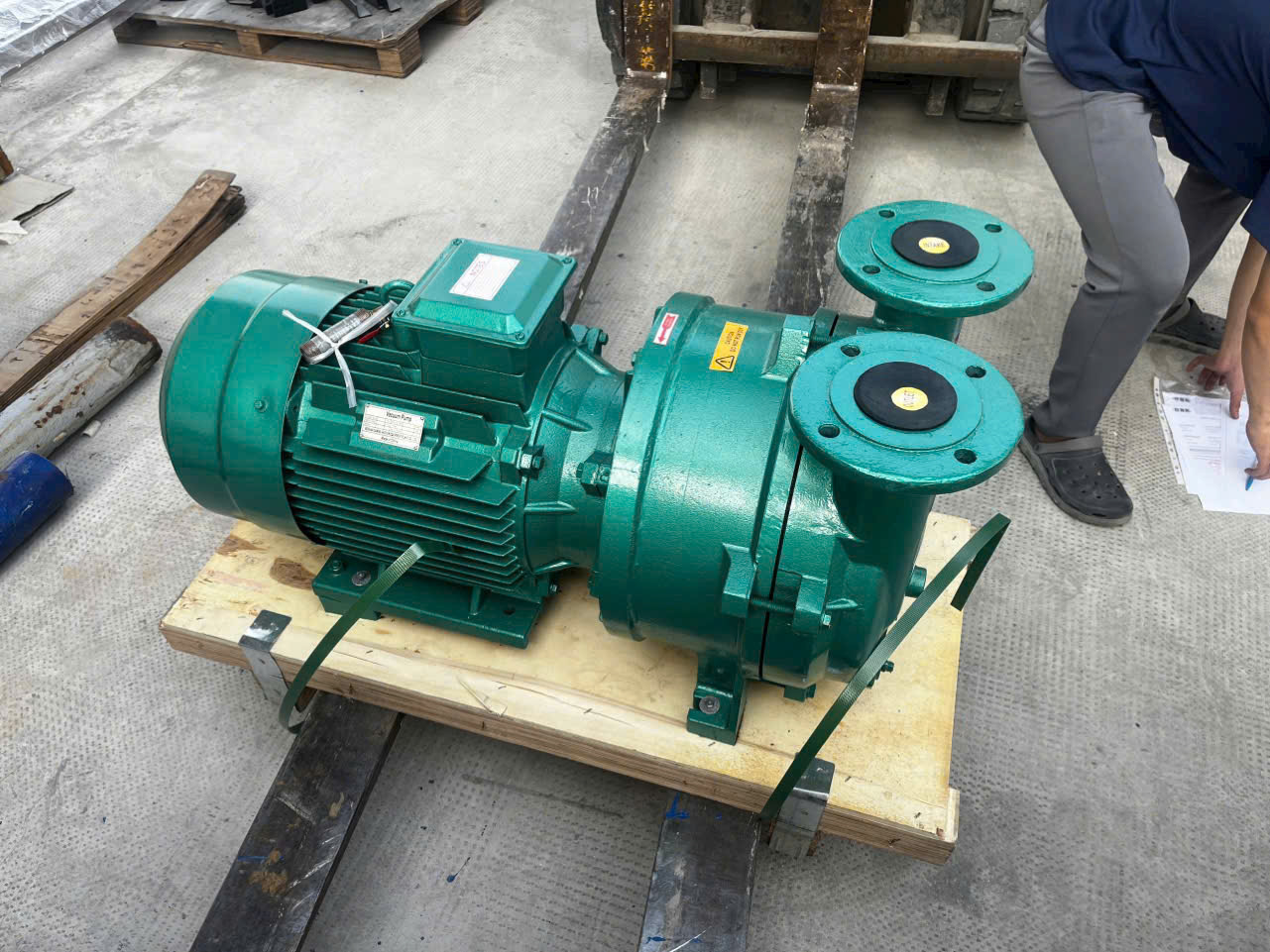 Máy bơm chân không vòng nước OEM 2BV5111 Máy bơm chân không vòng nước OEM 2BV5111