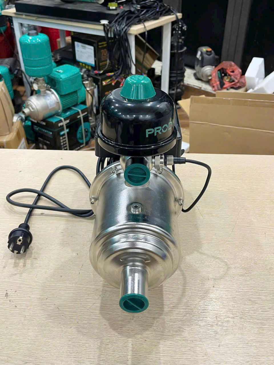 Bơm tăng áp biến tần PRODN CHW2-32ZER